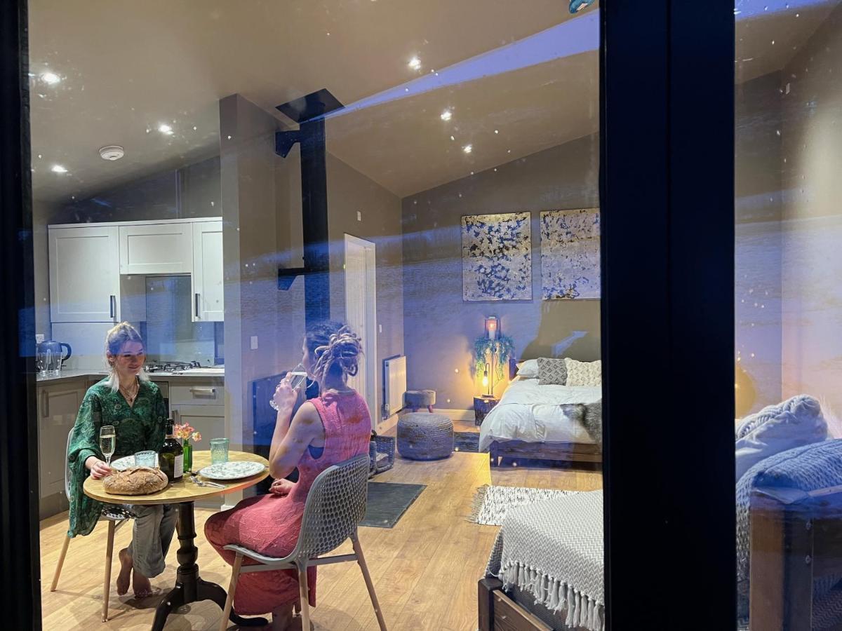 Llanbrynmair Quirky, Luxury Hideaway 빌라 외부 사진